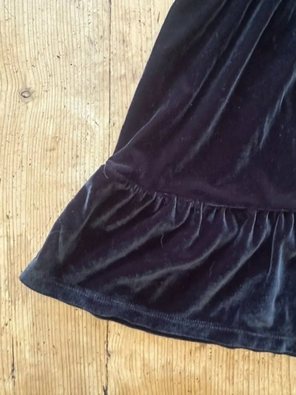 Gap Black Velvet Short Sleeve Girls Dress Size S (6-7)